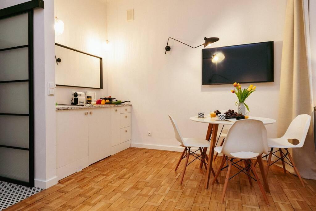 Charming Apartment Next To The Old Town! Varşova Dış mekan fotoğraf