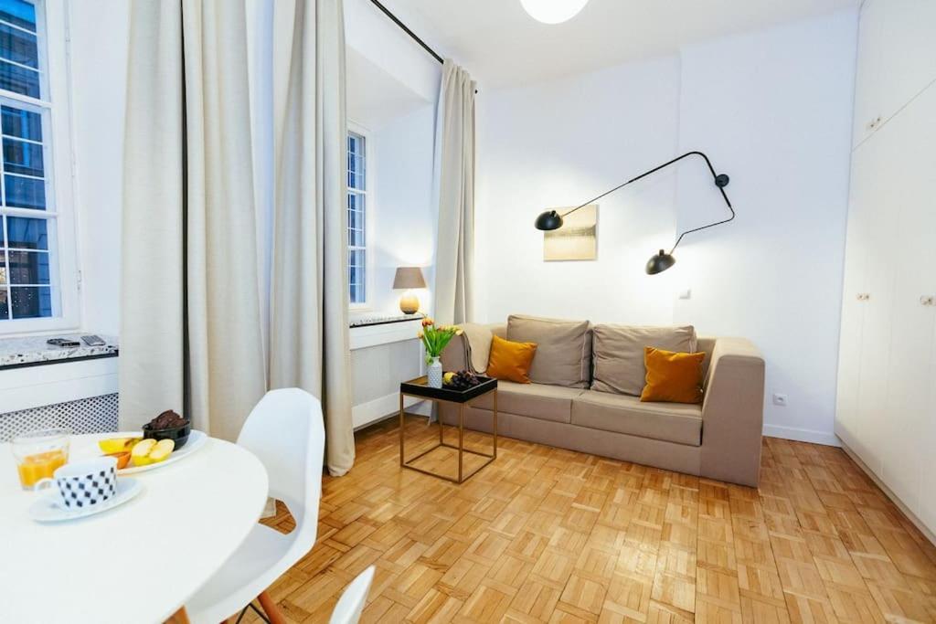 Charming Apartment Next To The Old Town! Varşova Dış mekan fotoğraf